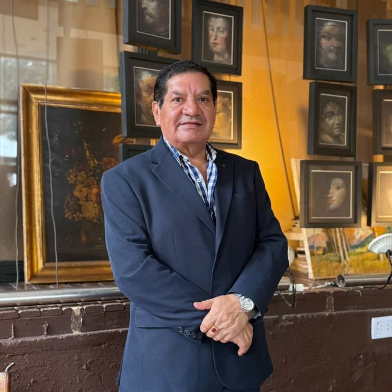 Foto de Dr. José Fernando Orellana